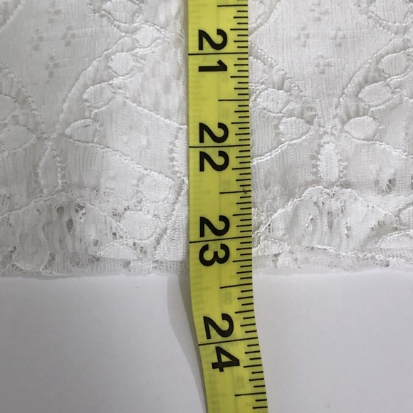 Lily Black Sleeveless Lace Top Size S - Picture 8 of 8